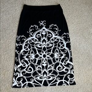 WHITE HOUSE BLACK MARKET, BLACK-AND-WHITE MAXI SKIRT
